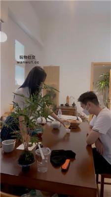 【南京小小】JK学生主-茶室里面玩圣水 bf43781