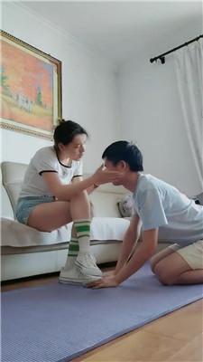 【紫烟】抽耳光/清理小白鞋棉袜/骑马/全体重踩踏 bf43969