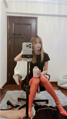 【林初】铆钉高跟黑丝无意识踩狗 JS240830-19