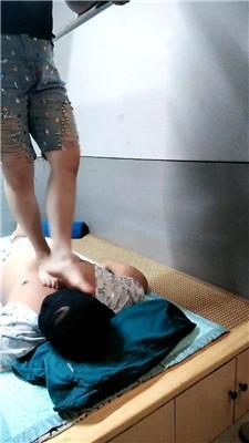 【泰丽】双S-素人技师轮流全体重踩踏 JS240906-2