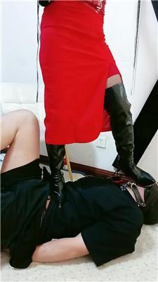 【冰炫】捆绑长靴黑丝刑具重度虐打【下】 bf44312