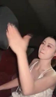 【狗哥】路边开发素人小姐姐车内调 bf44451