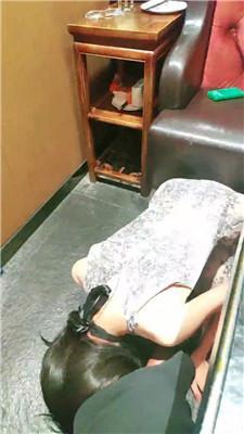 【喵酱紫】CD奴伺候主人吃饭 bf44601