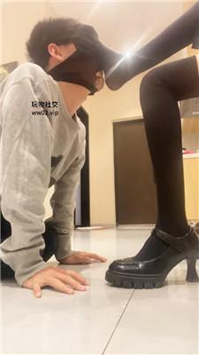 【织羊】旗袍女主玩虐脚下贱奴 bf45633