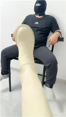 【奕大】刑椅看你能坚持多久 JS241009-13