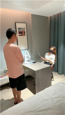 【七颜】上司高压暴揍下属-强制圣水/耳光踢裆/深喉虐乳【双视角】bf45747