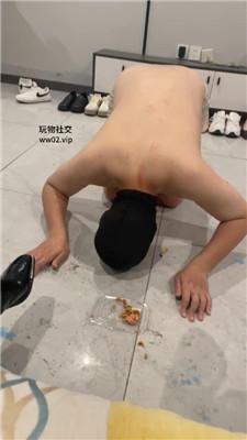 【河北00后情侣】脚下喂食绿帽奴 JS241014-26