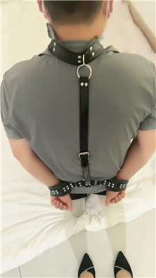 【小原妈妈】白袜塞嘴反绑虐 JS241015-6