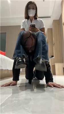 【晓雅】喝刷鞋水/舔脏皮鞋/骑马 JS241016-21