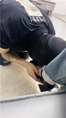 【沐沐大大】鞭打/白袜脚踩虐家奴 JS241020-10