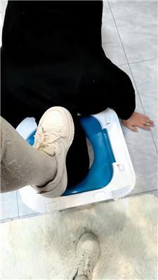 【芮兮夫妻】小白鞋白丝踩虐/赏赐圣水 JS241026-3