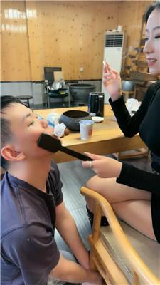 【沅芷大人】浓痰烟灰封眼吐狗嘴 bf46255