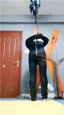 【东营天香百合】枷锁绑脚/吊绑囚禁/胶带封嘴/骑马 JS241028-1