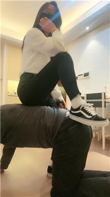 【绯闻王妃】板鞋白袜气味羞辱/鞭打耳光狠抽/高跟踩 JS241028-14