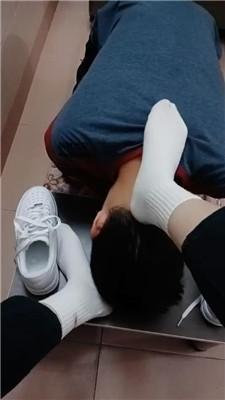 【奇了怪了】运动鞋原味白袜气味虐 JS241103-19