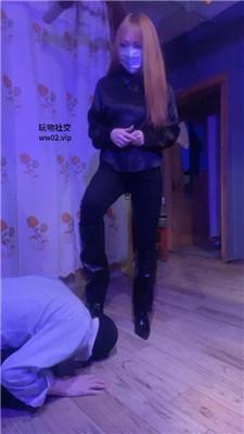 【魔鬼天使】跪舔脏长靴/鞭打踩踏【双视角版】JS241110-8