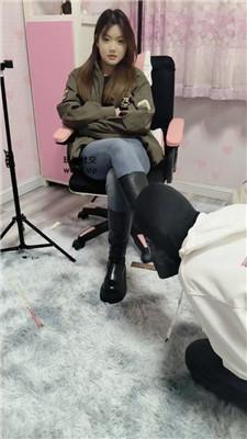 【苏苏】双S-骑马狗爬/sp鞭打/舔脏鞋 bf49940