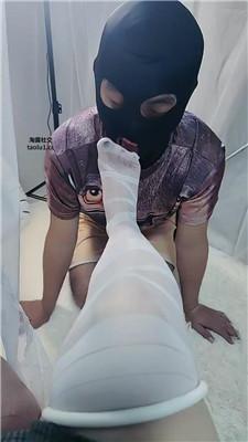 【柠檬】sp深喉喂口水高跟踩虐 JS241113-19