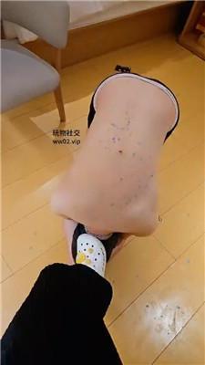 【上头姐妹团】五花大绑拖鞋白棉袜踩虐 JS241118-28