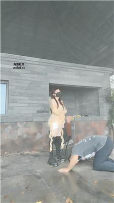 【伊晨】推荐-双S-雨天户外遛狗犬化 bf47097