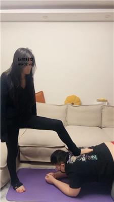 【埋汰】健身后原味玉足玩家奴 bf47203