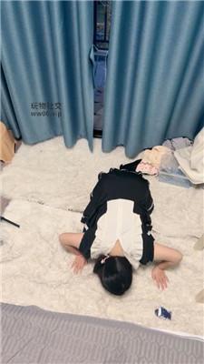 【小凤梨】母畜-伺候沐足赏赐舔脚 JS241124-7