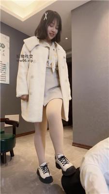 【狗哥】女友约会回家-舔脏鞋耳光/踩踏闻臭鞋 bf47420