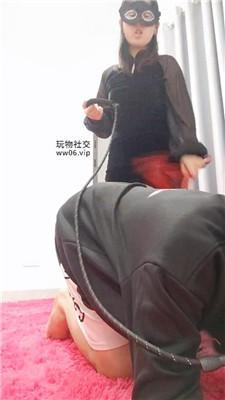 【阿霞】重度鞭打踩踏 JS241127-25