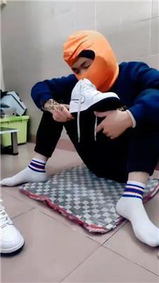 【奇了怪了】小白鞋白袜碾压踩/鞭打踢踹 JS241129-18