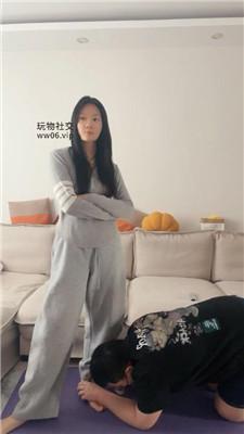 【埋汰】骑马玉足踩虐废物奴 JS241207-6