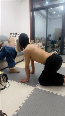 【玩物俱乐部】反绑品尝白袜/雪地靴高跟踩 bf48983