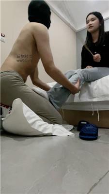 【小凤梨】喜欢白袜脚的代价就是被打 JS250104-35