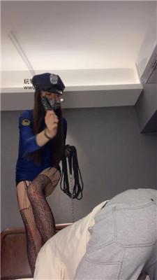 【宝娜】黑丝踩踏-腿绞窒息 bf50274