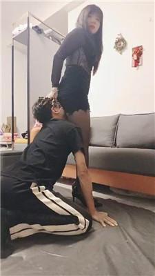 【凤主】黑丝高跟诱惑贱奴才 bf50481