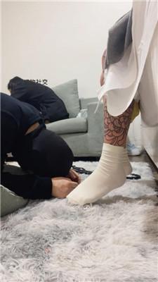 【小凤梨】白袜脚下羞辱奴才 JS250223-8