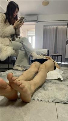 【沐沐大大】毛拖鞋白袜踩-藤条抽 bf50817