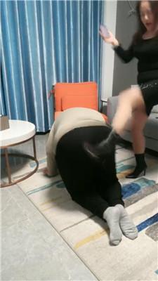 【冰色】高跟短靴虐打踩 JS250308-20