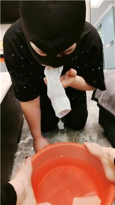 【泽天】近距离啃吃臭脚丫 JS250322-1