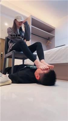 【怡宝】超美玉足捂脸窒息【续集】 bf51614