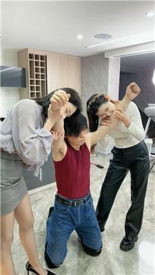 【麋鹿银儿】双主暴力虐-咬胳膊/踩踏式脚耳光/腿绞 bf51651