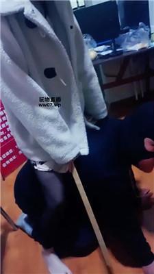 【鸿运双女团】多女王-麻将桌脚下羞辱【上】 JS250328-27