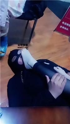 【鸿运双女团】多女王-麻将桌脚下羞辱【下】 JS250328-28