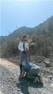 【鱼主】长靴女神户外暴打奴才 bf52051