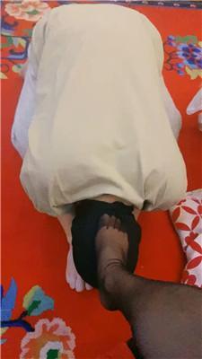 【妮吖】黑丝玉足恋足舔 JS250410-18