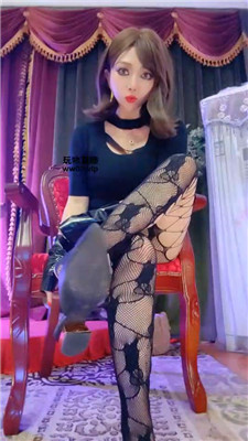 【魔鬼天使】闻着口水鹿    250427-13