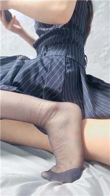 【泡泡】骑狗背-黑色脚踩虐 JS250524-26