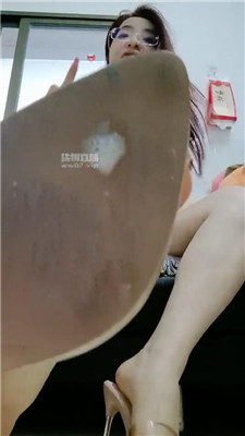 【丝主】口水浓痰裸足    250525-24