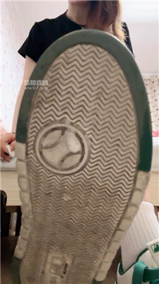 【姜琦琦】运动鞋白棉袜    250530-12