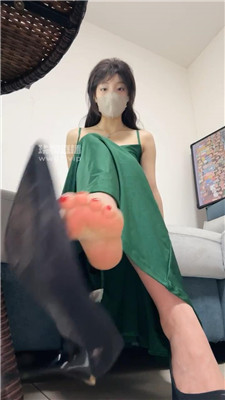 【爱可】贱狗爬进来    250626-4