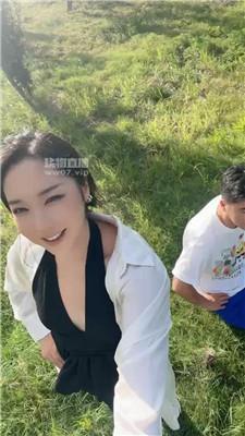 【毛绒月亮】户外高跟踩贱奴 JS250708-7